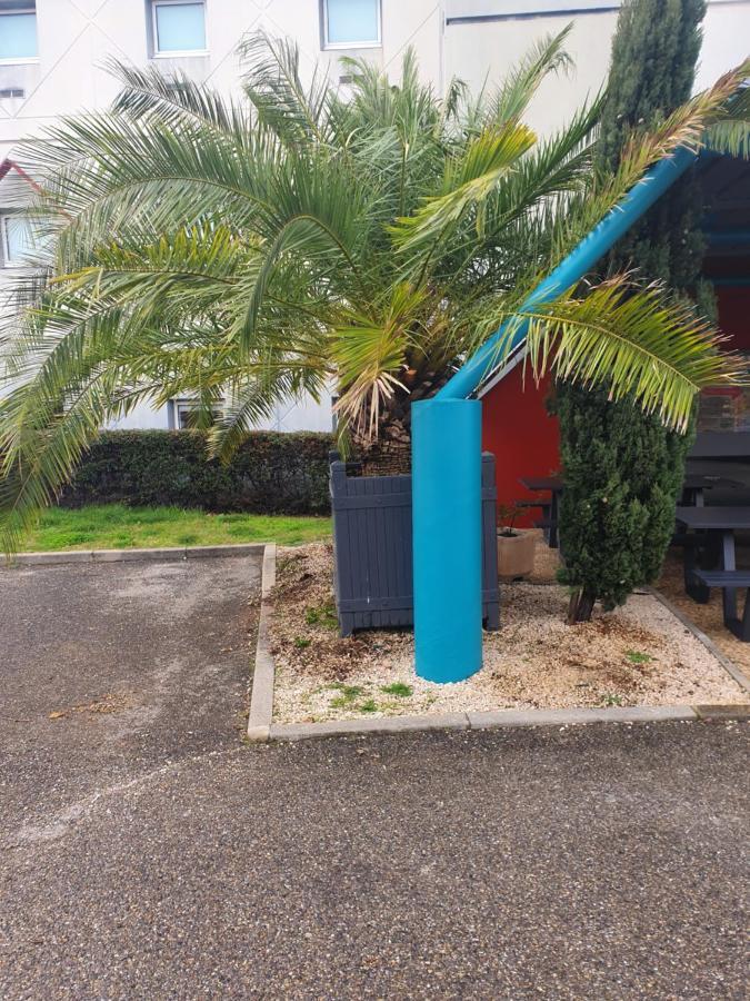 Hotelf1 Lyon Isle D'Abeau Ouest St Exupery Saint-Quentin-Fallavier Exterior photo