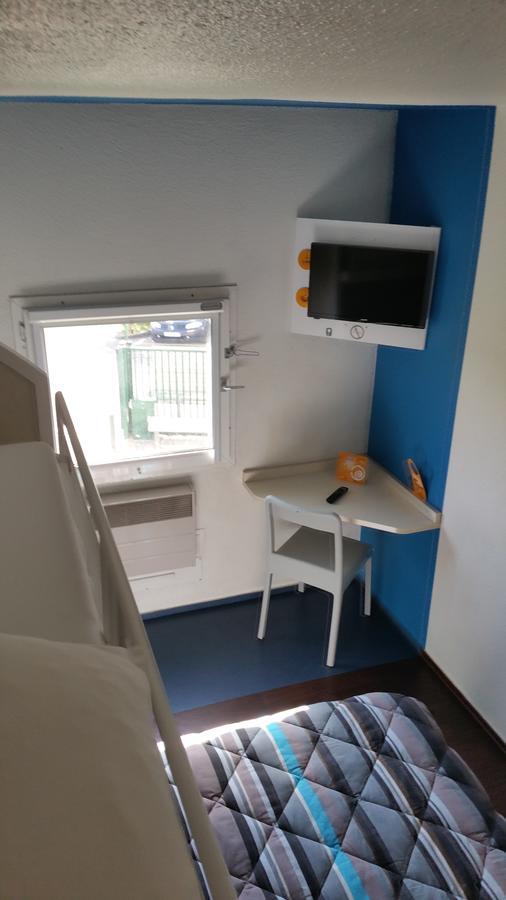 Hotelf1 Lyon Isle D'Abeau Ouest St Exupery Saint-Quentin-Fallavier Exterior photo